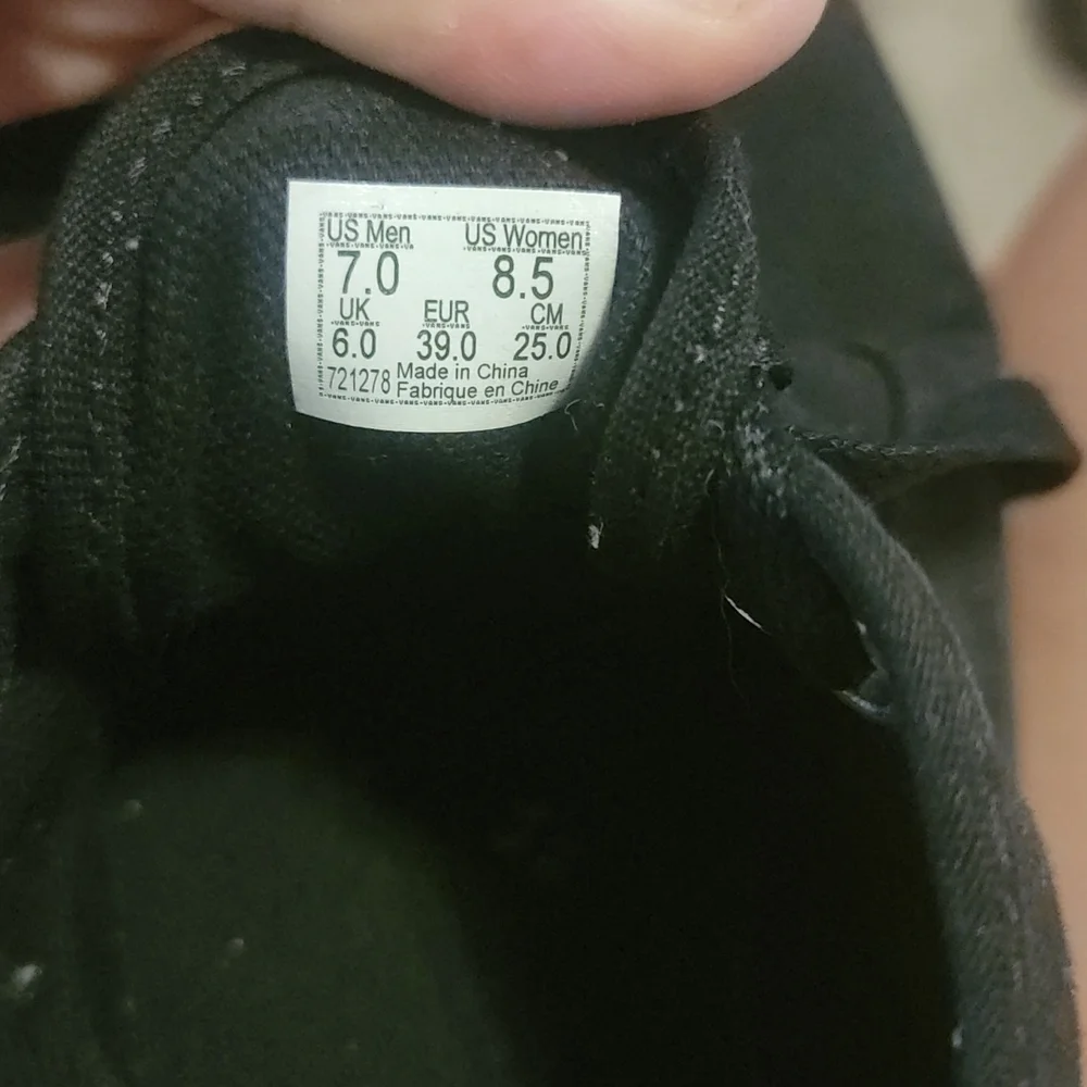 Vans - Picture 4 of 4